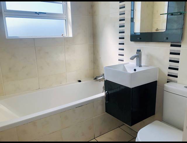 2 BEDROOM APARTMENT FOR SALE IN MANABA BEACH